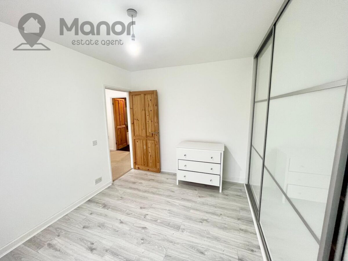 Woodland Avenue, Hutton, Brentwood, CM13 1HN
