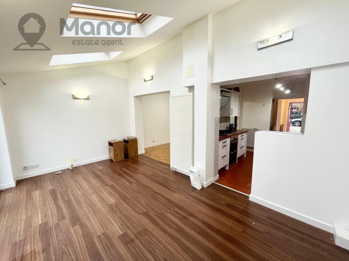 Woodland Avenue, Hutton, Brentwood, CM13 1HN