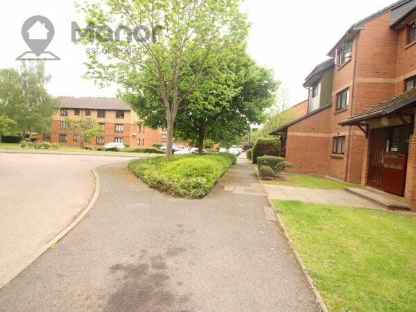 Maltby Drive, Enfield, EN1 4EJ