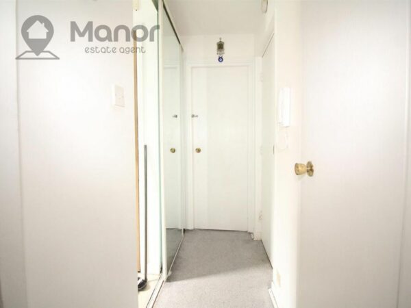 Maltby Drive, Enfield, EN1 4EJ