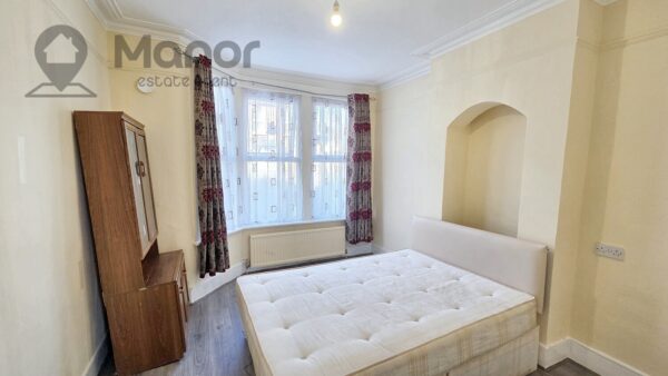Charlemont Road, East Ham, E6 6HE