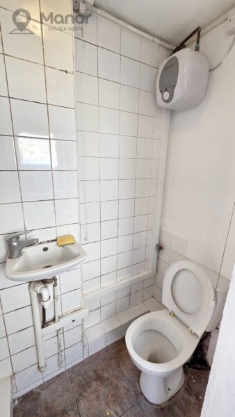 Charlemont Road, East Ham, E6 6HE