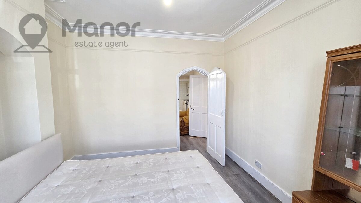 Charlemont Road, East Ham, E6 6HE