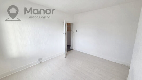 Bergholt Avenue, Redbridge, IG4 5NE