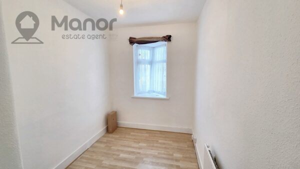 Bergholt Avenue, Redbridge, IG4 5NE