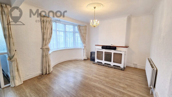 Bergholt Avenue, Redbridge, IG4 5NE