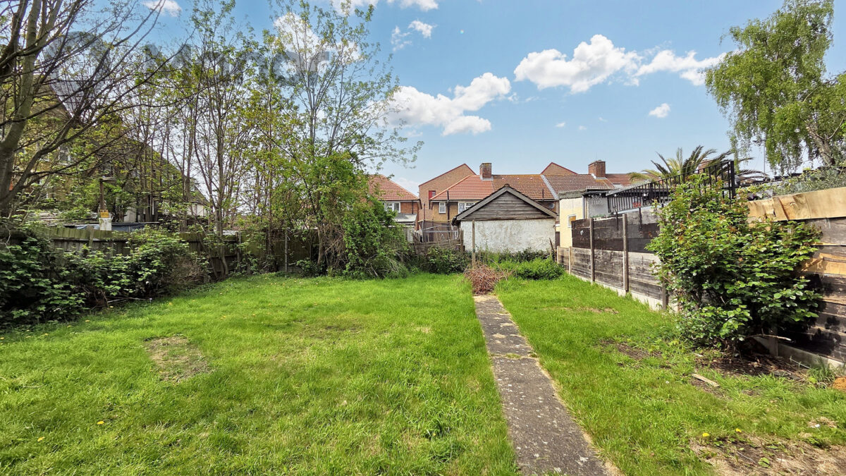 Sheppey Road, Dagenham, RM9 4LJ