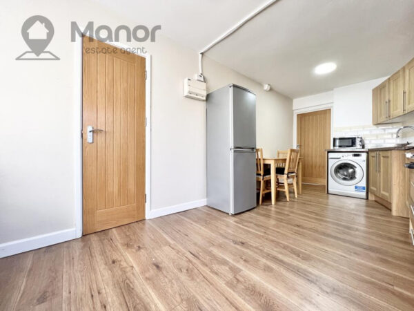Wycombe Road, Gants Hill, IG2 6UT