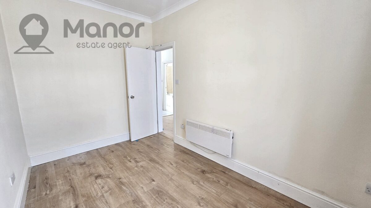 Kingswood Road, Goodmayes, IG3 8UE