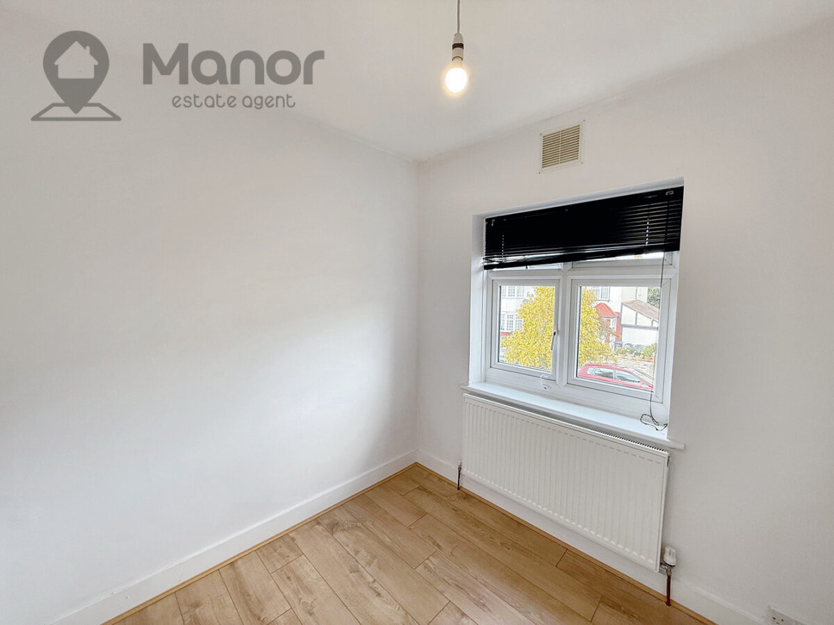 Preston Gardens, Ilford, IG1 3QG