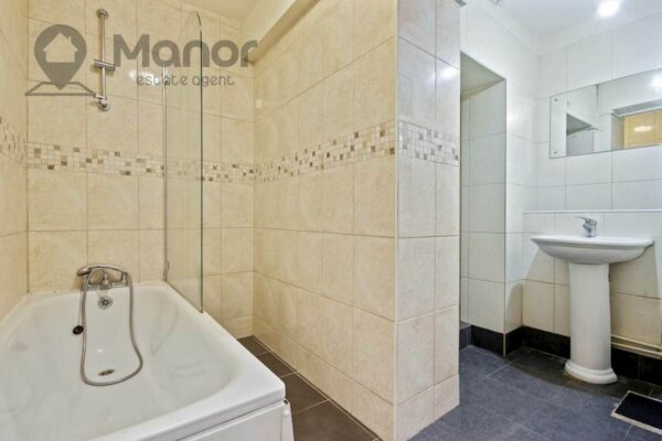Romford Road, Forest Gate, E7 9HJ
