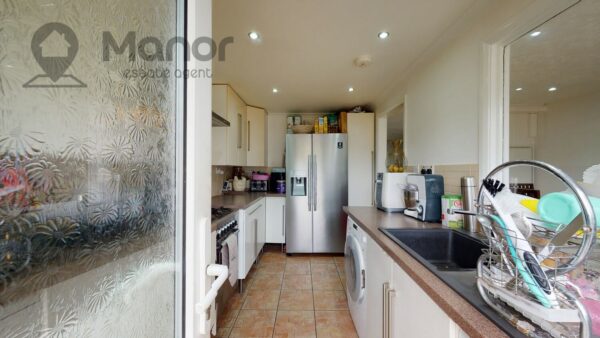 Hollington Road, East Ham, E6 3QN