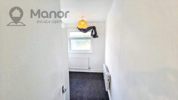Sussex Close, Ilford, IG4 5DP