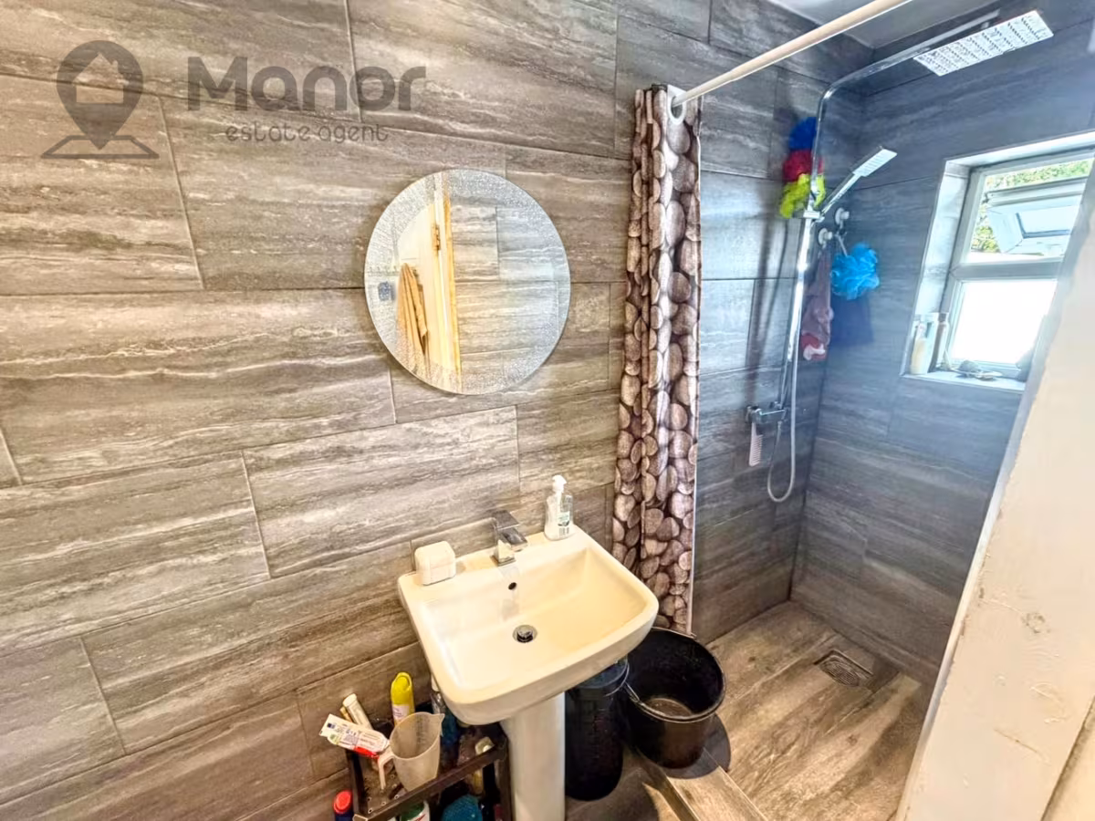 Seventh Avenue, Manor Park, E12 5JL