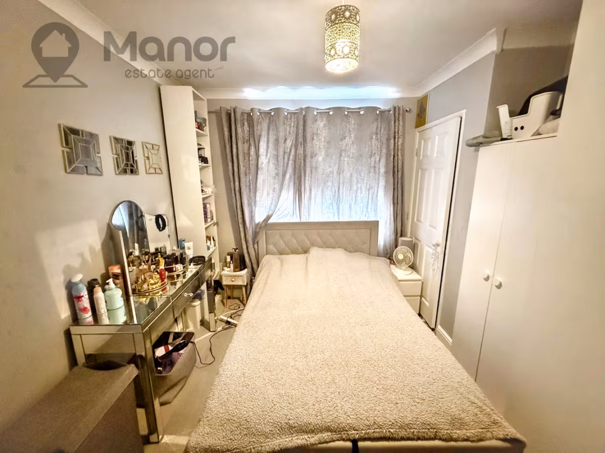 Martin Drive, Rainham, RM13 9NB