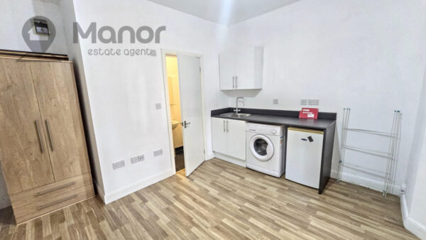 Brentwood Road, Romford, RM1 2RT