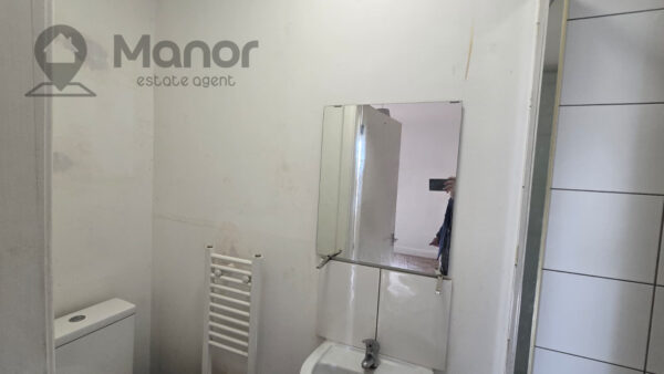 Brentwood Road, Romford, RM1 2RT