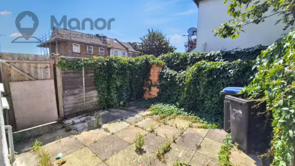 Bounces Road, Edmonton, N9 8LB