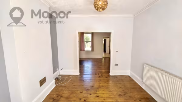 Elmhurst Road, Enfield, EN3 5TB