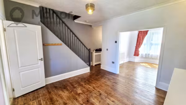 Elmhurst Road, Enfield, EN3 5TB