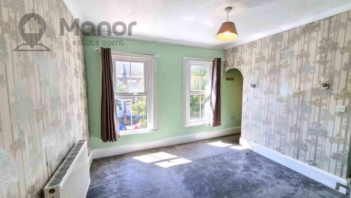 Elmhurst Road, Enfield, EN3 5TB