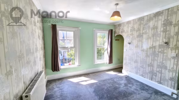Elmhurst Road, Enfield, EN3 5TB