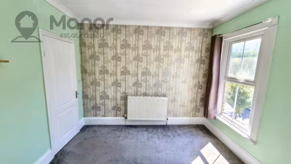 Elmhurst Road, Enfield, EN3 5TB