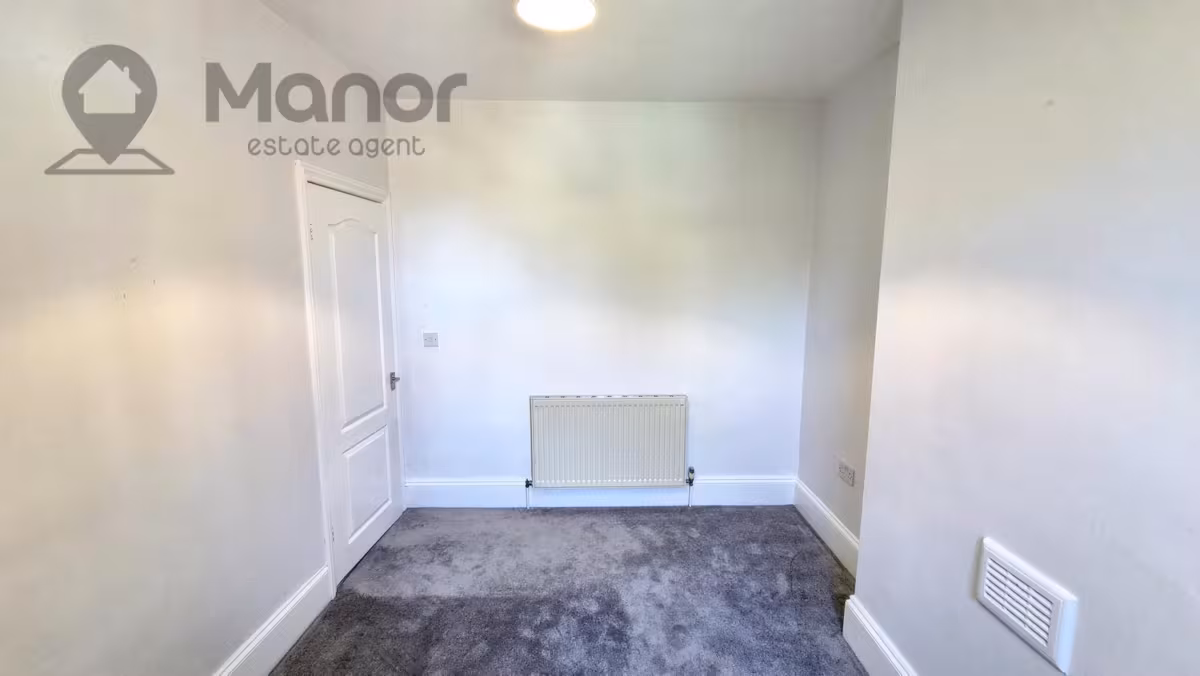 Elmhurst Road, Enfield, EN3 5TB
