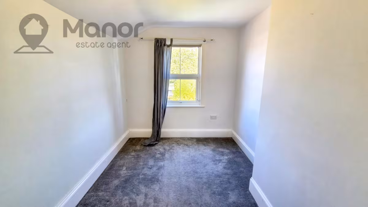 Elmhurst Road, Enfield, EN3 5TB