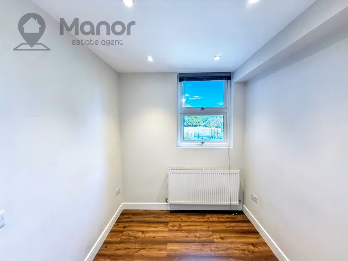 High Road Leyton, Leyton, E10 6DP
