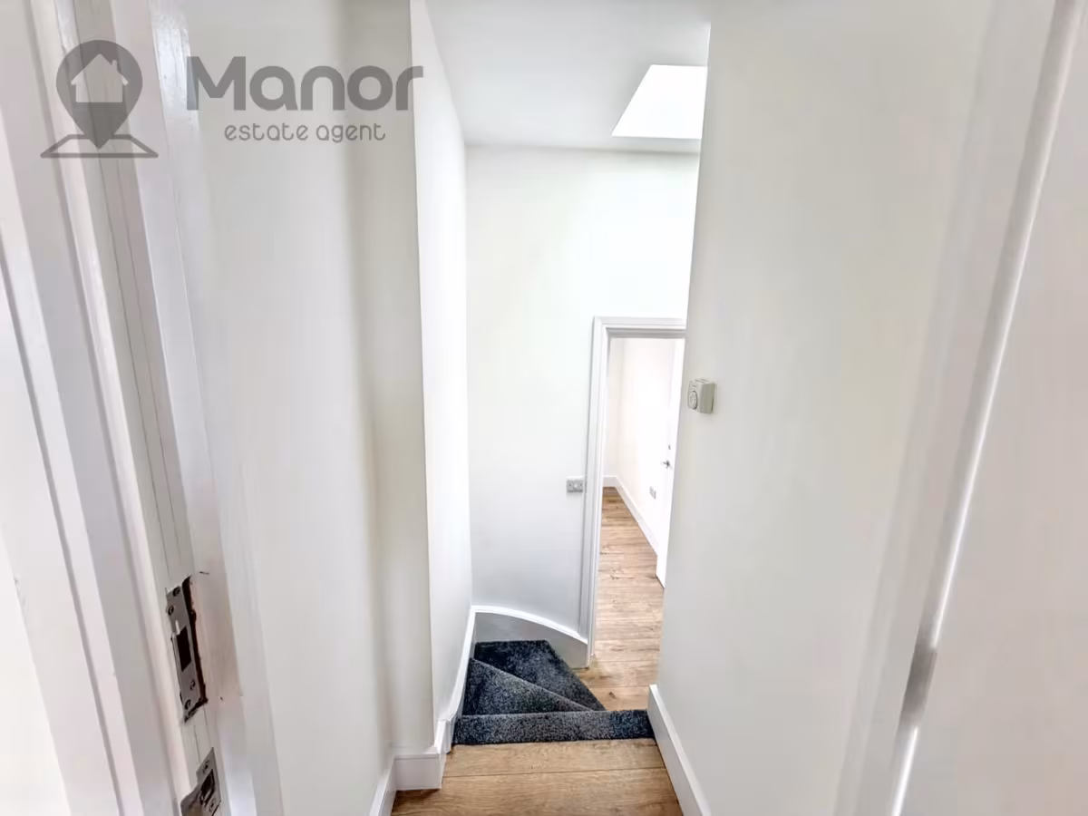 Ilford Lane, Ilford, IG1 2RR