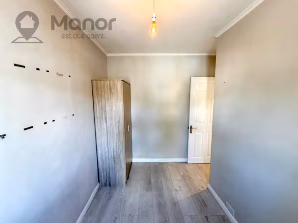 Elm Park Avenue, Hornchurch, RM12 4RY