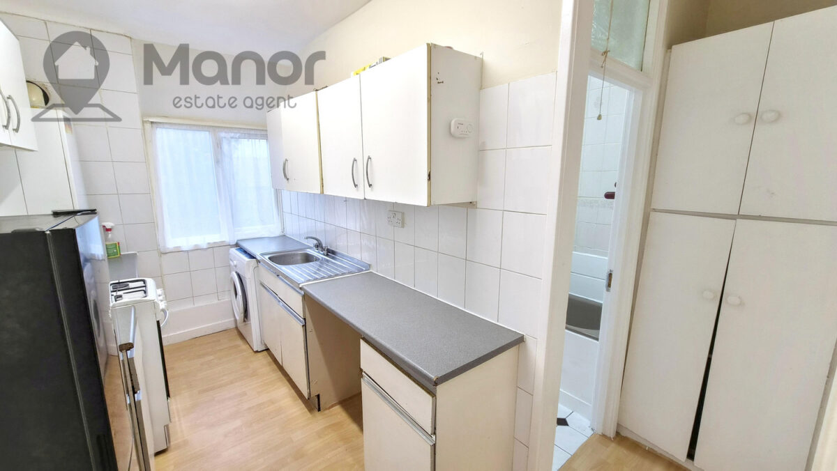 Beverley Road, Dagenham, RM9 5HR