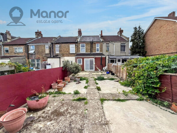 Chesterford Road, Manor Park, E12 6LD
