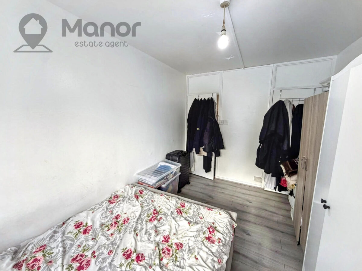 Anglesey House, Poplar, E14 6HS