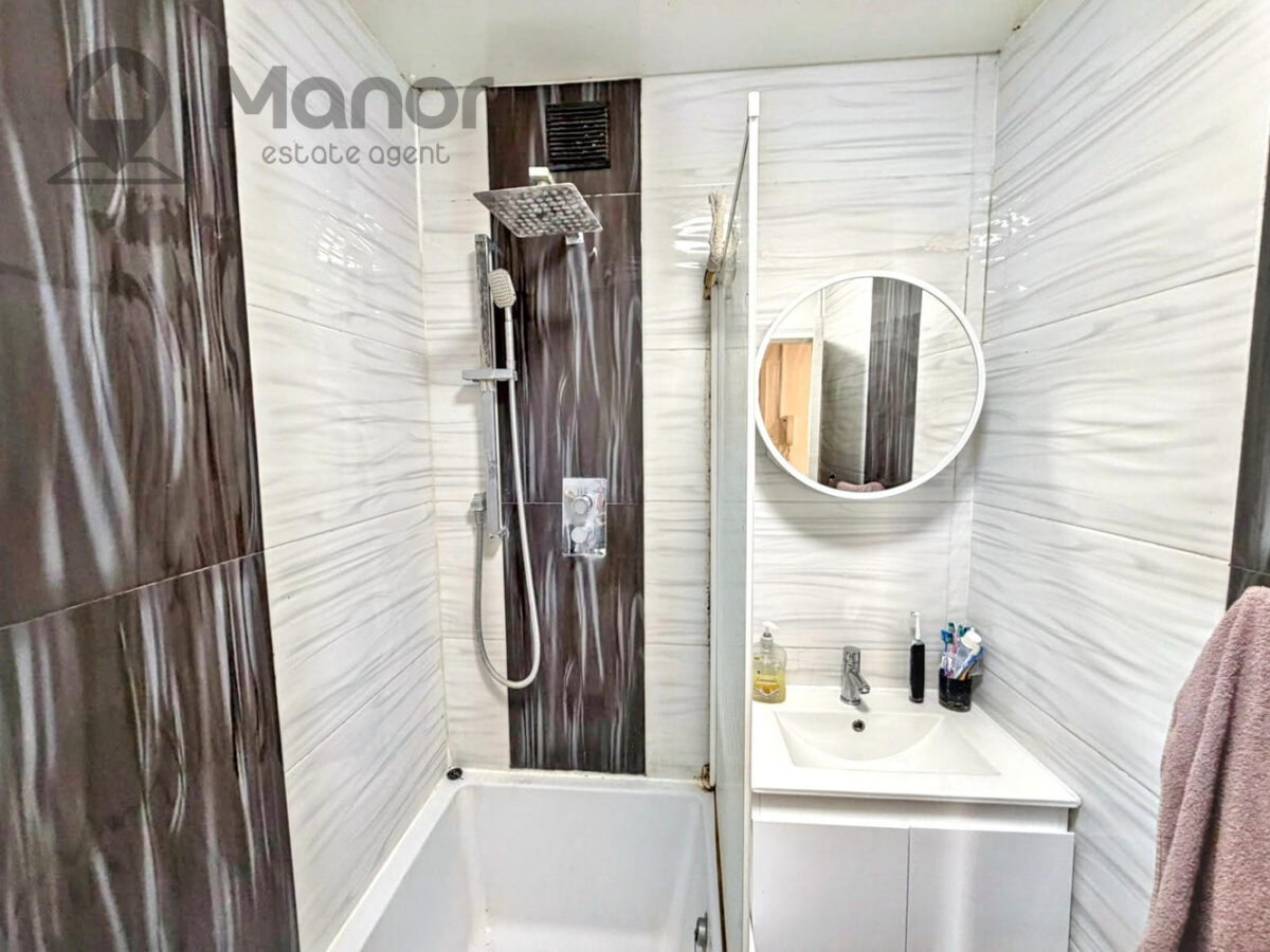 Anglesey House, Poplar, E14 6HS