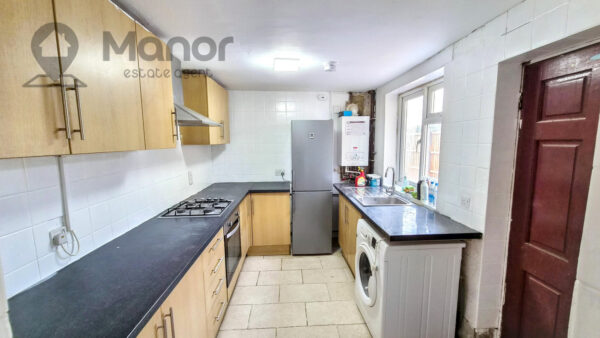 Strone Road, Manor Park, E12 6TN