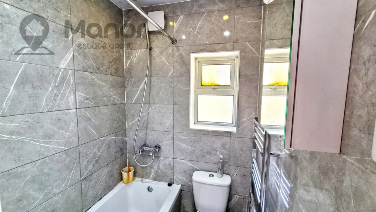 Strone Road, Manor Park, E12 6TN