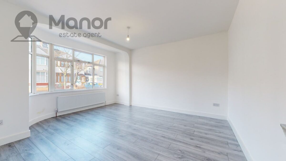 Westrow Drive, Barking, IG11 9BT