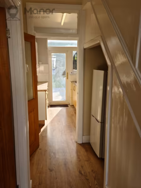 Kings Avenue, Chadwell Heath, RM6 6BD