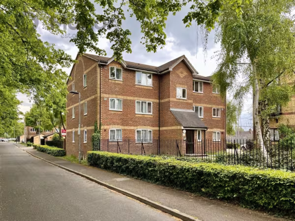 Greenslade Road, Barking, IG11 9XE