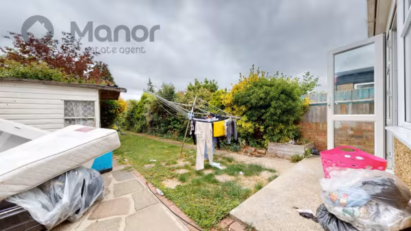 Lamberhurst Road, Dagenham, RM8 1PS