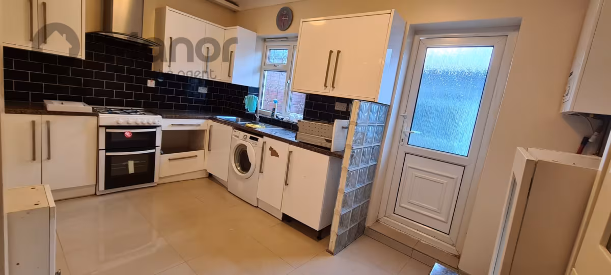 Harpour Road, Barking, IG11 8RJ