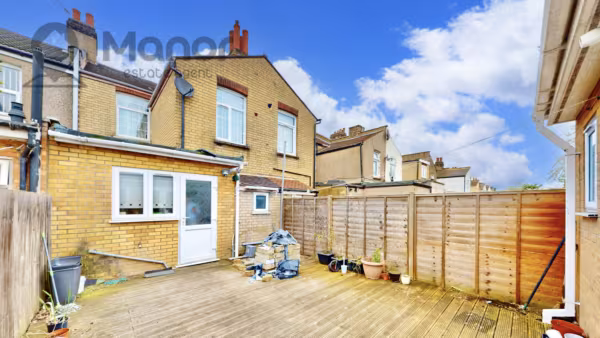 Strone Road, Manor Park, E12 6TN