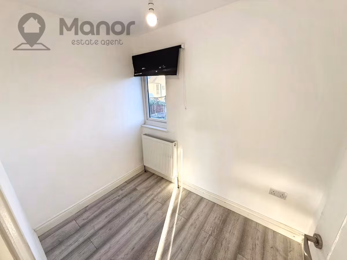 Glenmore Way, Barking, IG11 0LY