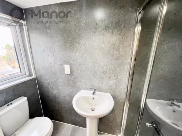 Whalebone Lane South, Dagenham, RM8 1AJ