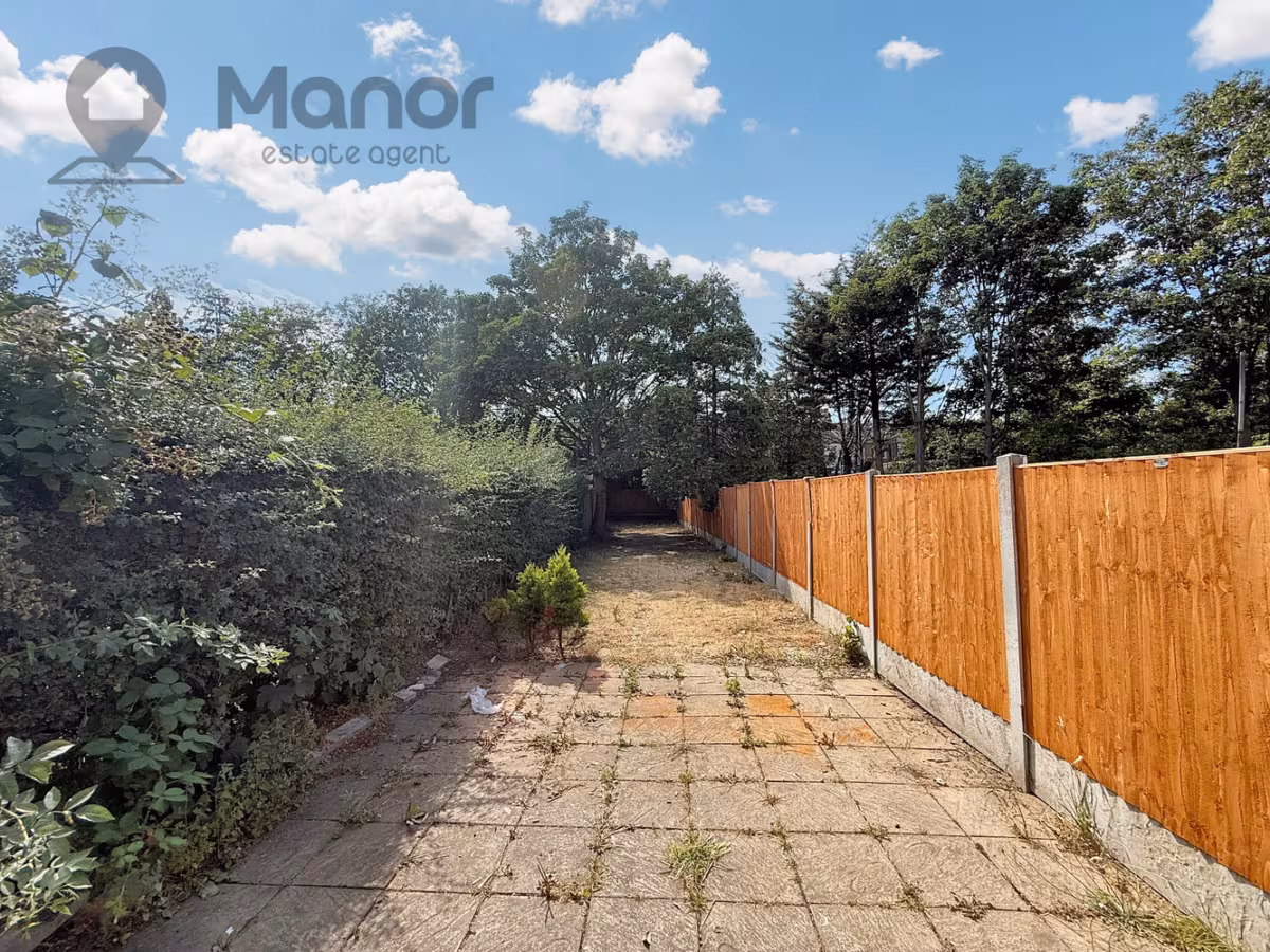 Leigh Road, East Ham, E6 2AR
