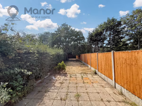 Leigh Road, East Ham, E6 2AR