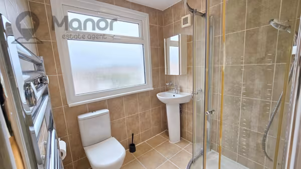 Donald Drive, Chadwell Heath, RM6 5DU