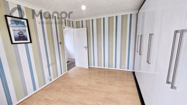 Donald Drive, Chadwell Heath, RM6 5DU